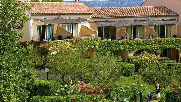 Apartment in Vernègues