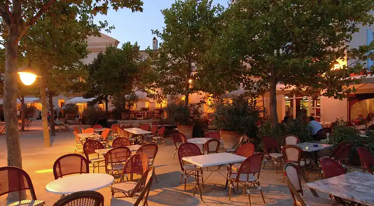 Apartment in Vernègues