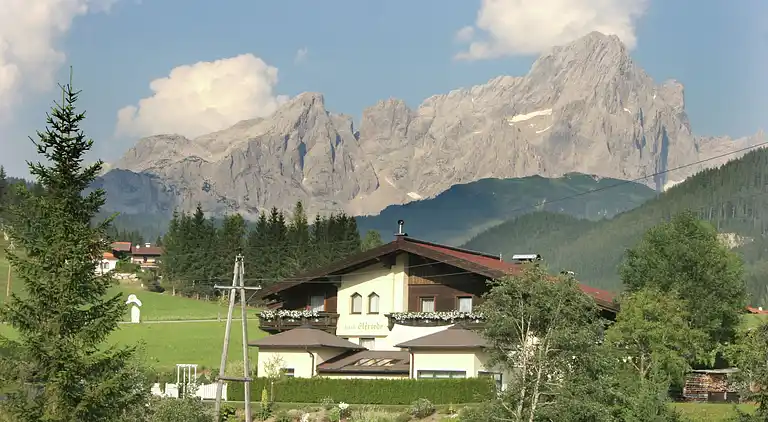 Manor house in Neuberg