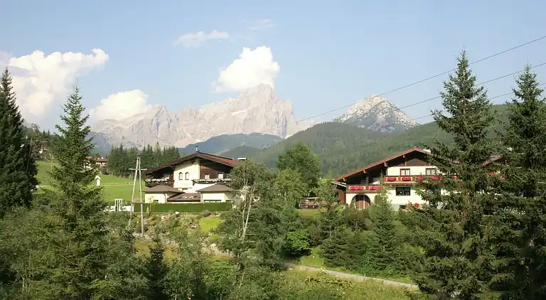 Manor house in Neuberg