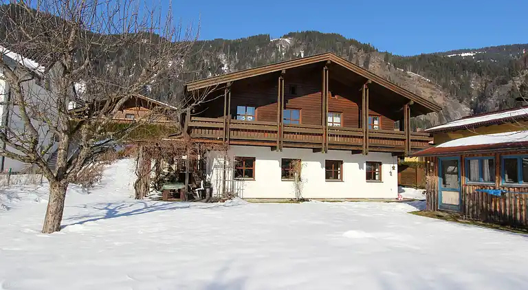 Manor house in Goldegg