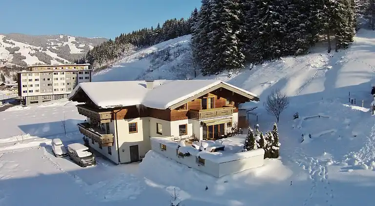 Apartment in Saalbach-Hinterglemm