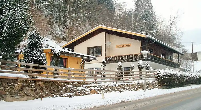 Leilighet i Untertschern