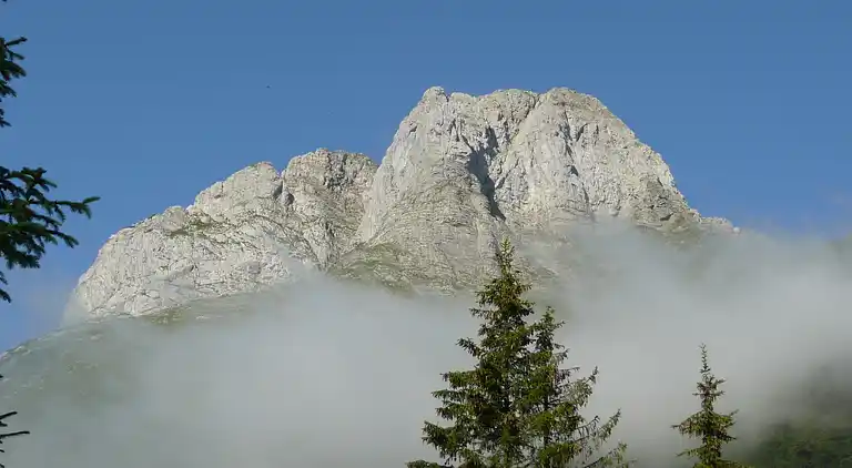 Ferielejlighed i Tröpolach