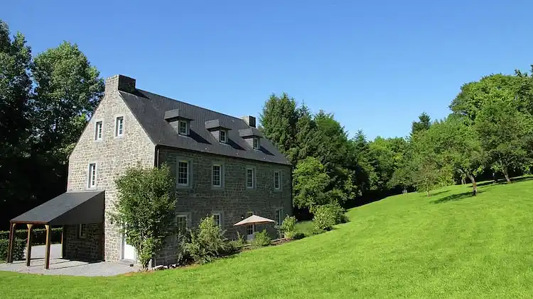 Farm house in Sosoye