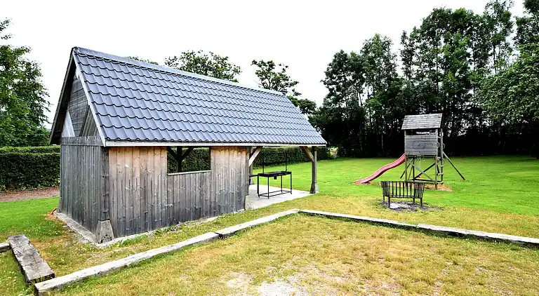 Holiday home in Menil