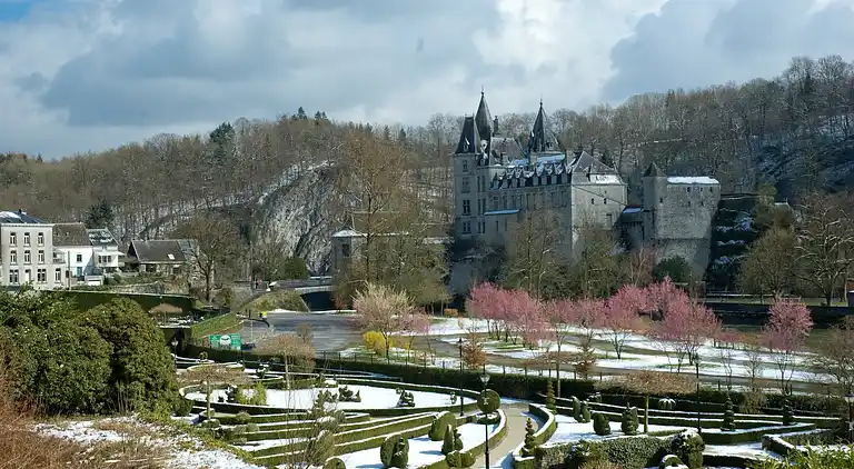 Holiday home in Somme-Leuze