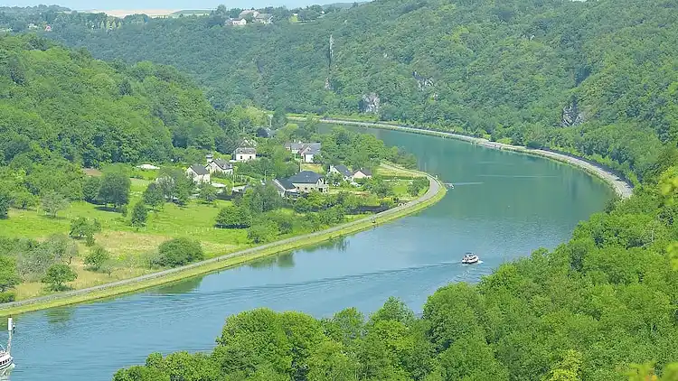 Holiday home in Hastiere