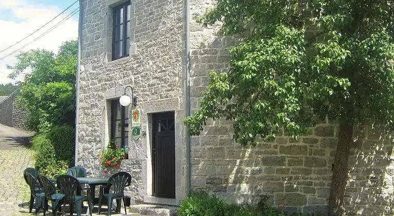 Holiday home in Treignes