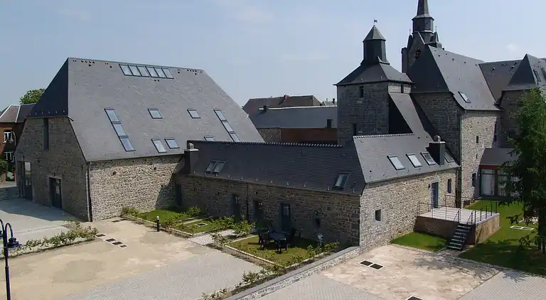 Semesterbostad i Momignies