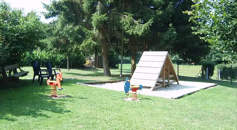 Semesterbostad i Momignies