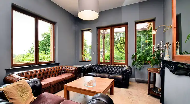 Manor house in Flobecq-Bois