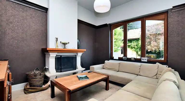 Manor house in Flobecq-Bois