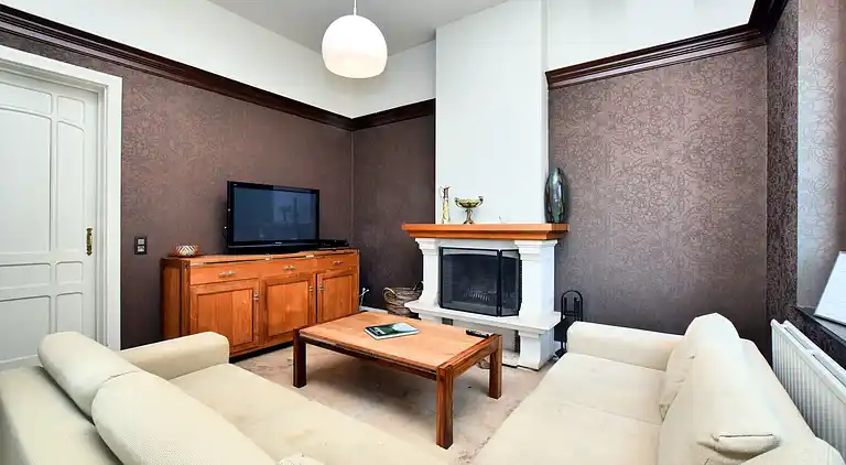 Manor house in Flobecq-Bois