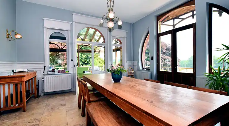 Manor house in Flobecq-Bois