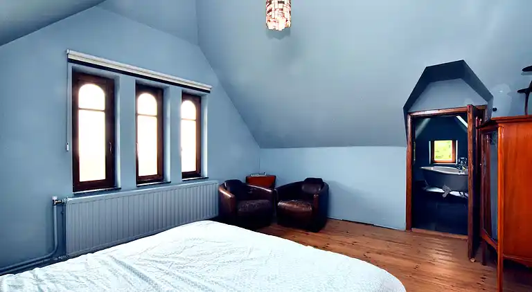 Manor house in Flobecq-Bois