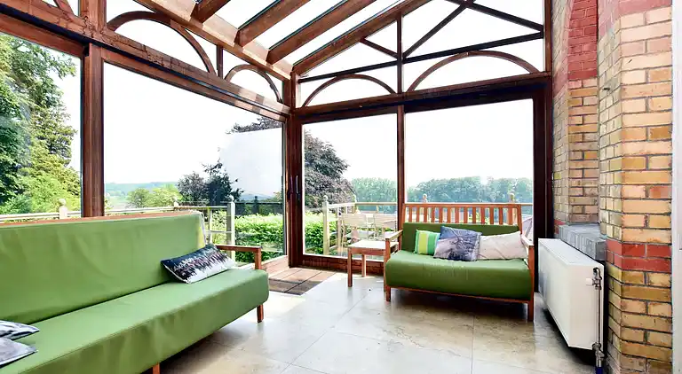 Manor house in Flobecq-Bois