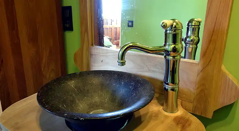 Manor house in Flobecq-Bois