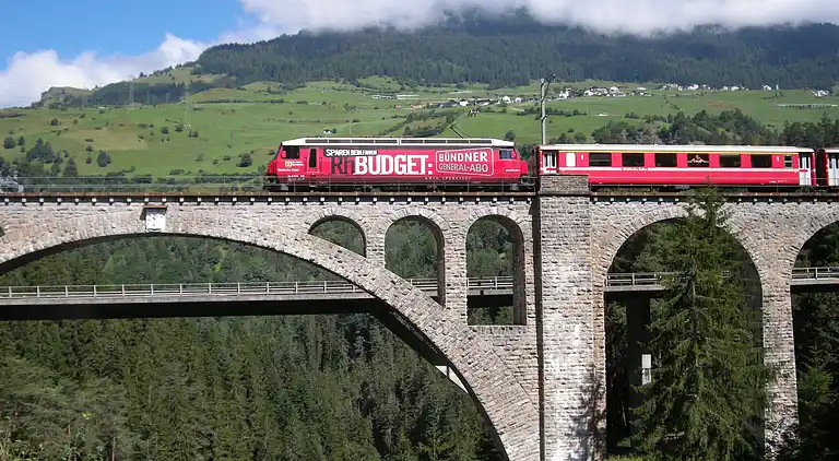 Ferienwohnung in Cazis