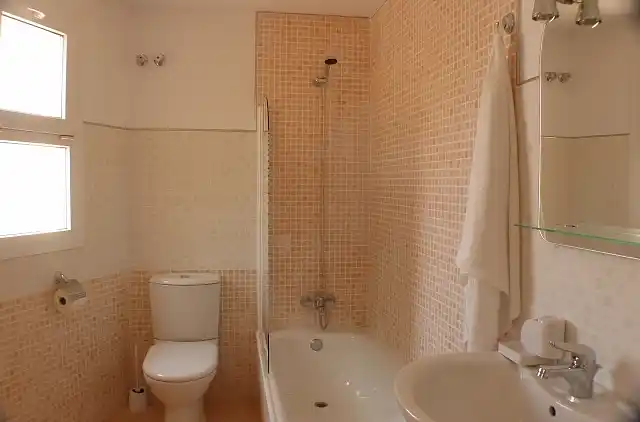 PF08 - 3 bedroom apartment next to the pool