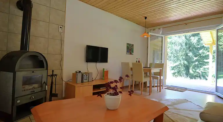 Holiday home in Leinatal