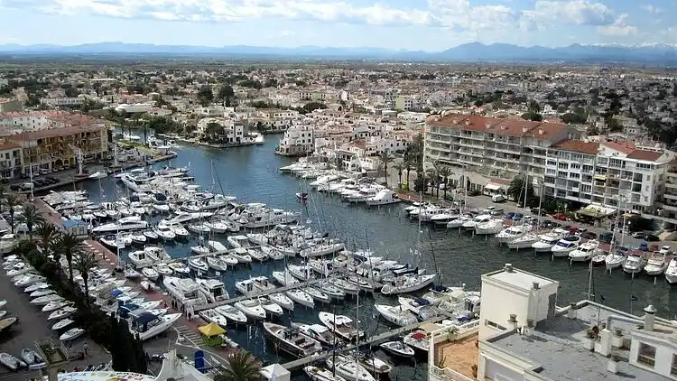 Apartment in Empuriabrava