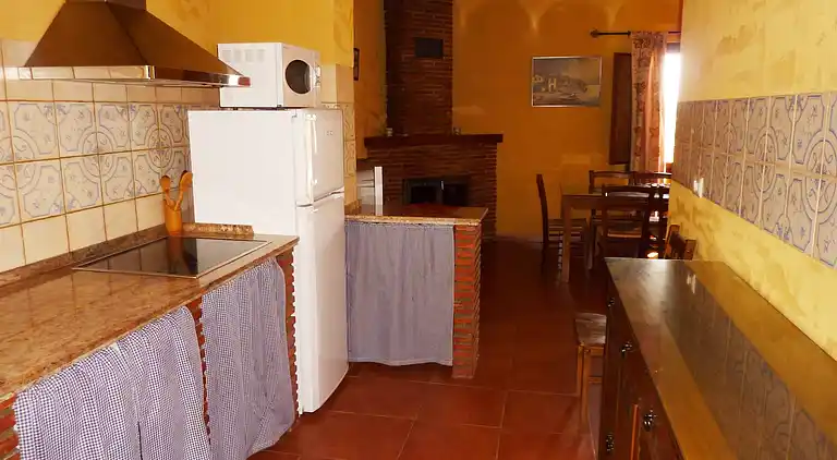 Farm house in Fuentes de Cesna