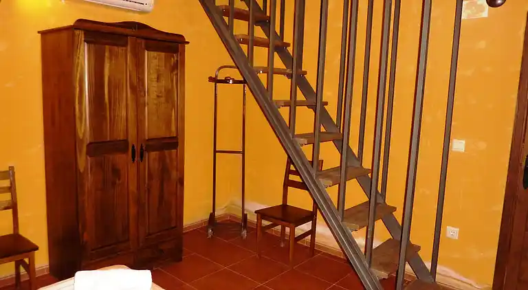 Farm house in Fuentes de Cesna