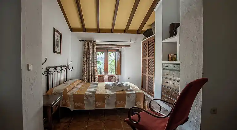 Farm house in Fuentes de Cesna