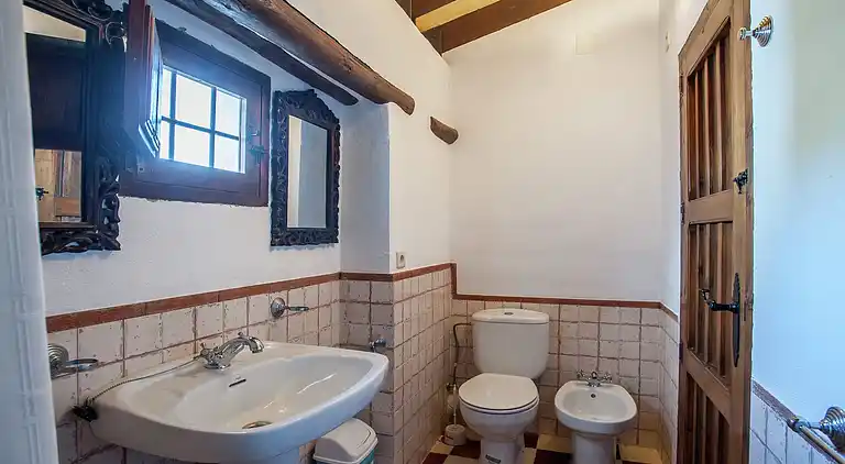 Farm house in Fuentes de Cesna