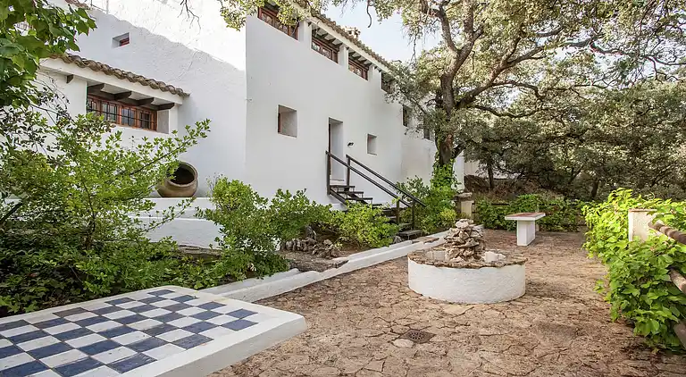 Farm house in Fuentes de Cesna