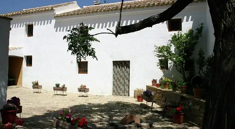 Gårdshus i Fuentes de Cesna