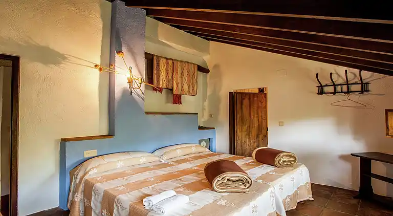 Gårdshus i Fuentes de Cesna