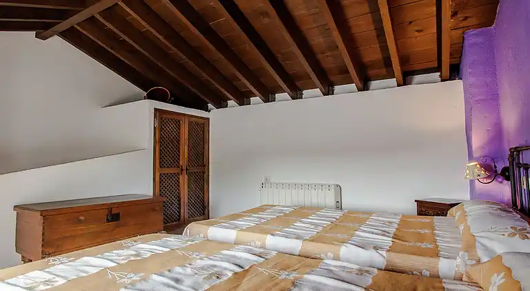 Gårdshus i Fuentes de Cesna