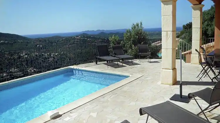 Villa in La Londe-les-Maures
