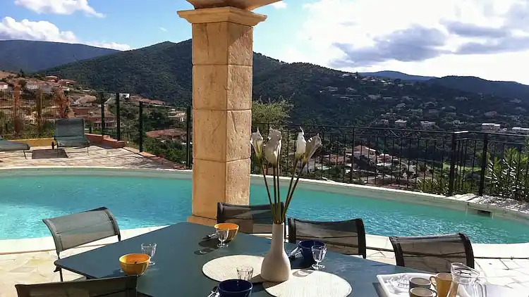 Villa in La Londe-les-Maures