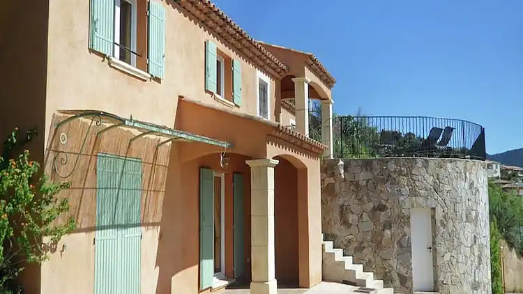 Villa in La Londe-les-Maures