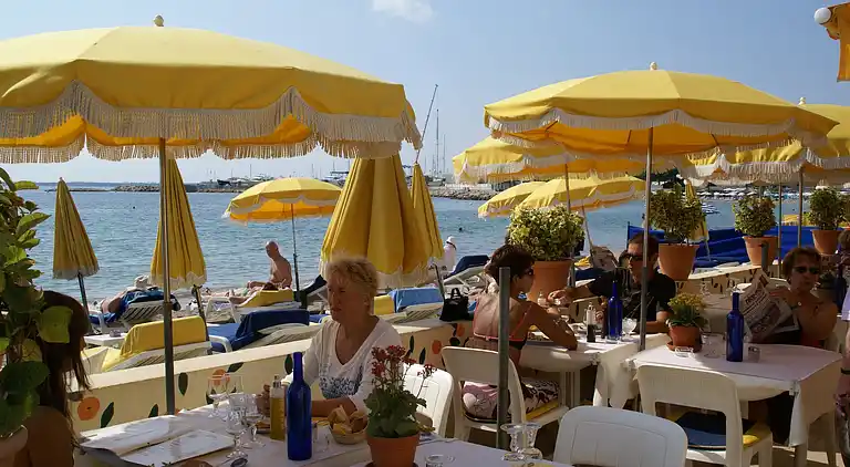 Apartment in Vallauris