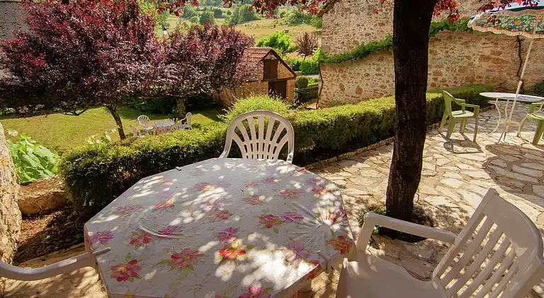 Cottage in Chartrier-Ferrière