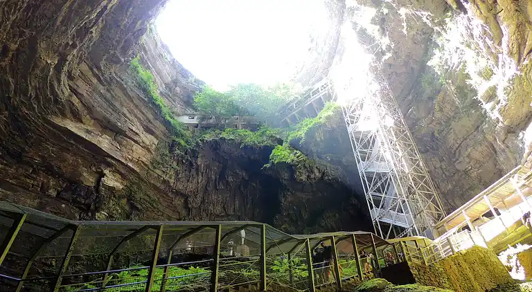 Cottage in Chartrier-Ferrière