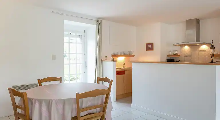 Holiday home in Broons