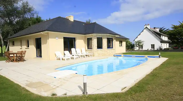 Holiday home in Tréduder