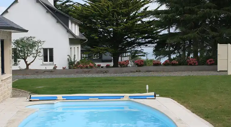 Holiday home in Tréduder