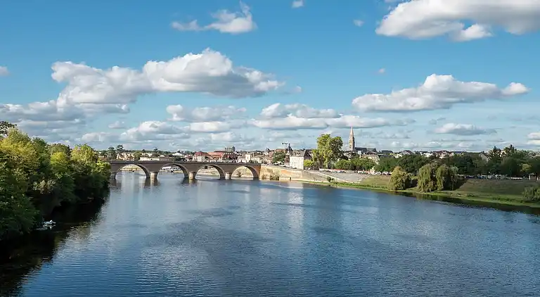 Holiday home in Cours-de-Pile