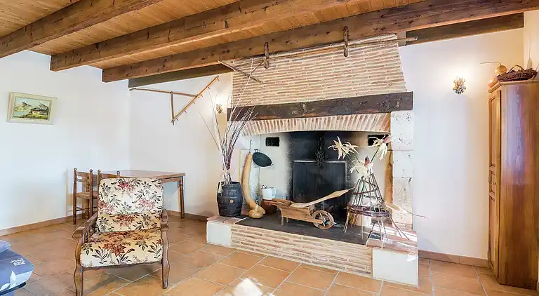 Holiday home in Cours-de-Pile