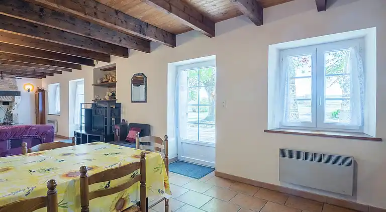 Holiday home in Cours-de-Pile