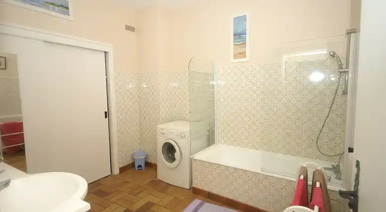 Holiday home in Donzère