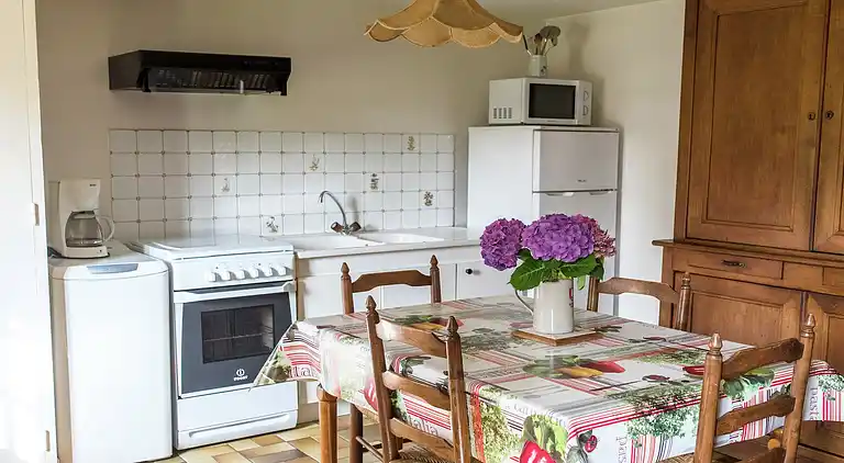 Semesterbostad i Épaignes