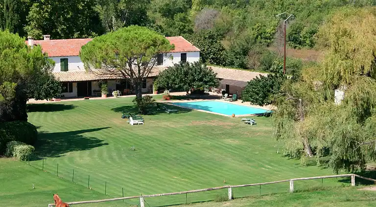 Villa in Saint-Laurent-d'Aigouze