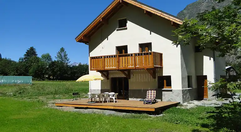 Cottage in Le Bourg-d'Oisans